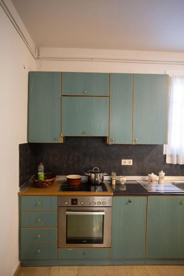 Traditional Villa Appartment With Garden, Also For Gatherings ,15 Minutes From Thessaloniki Airport Extérieur photo